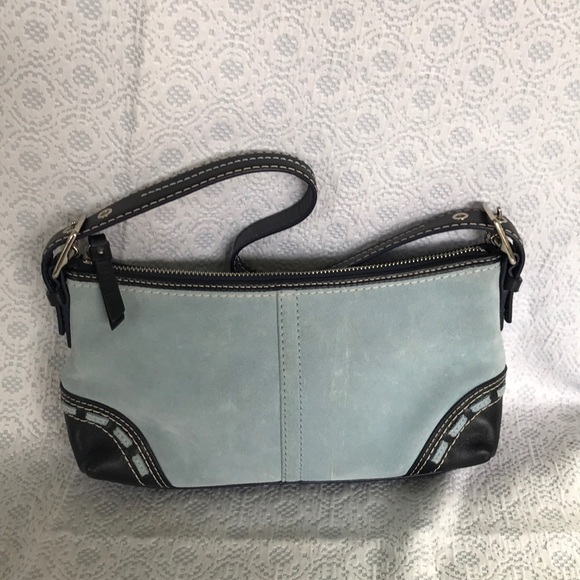NEW Coach shoulder bag and wristlet - Picture 2 of 5